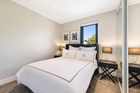 Manhattan Apartments - Notting Hill - Accommodation Nelson Bay 5
