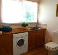 Australian Home Away at Eltham Venn Cottage - Accommodation Nelson Bay