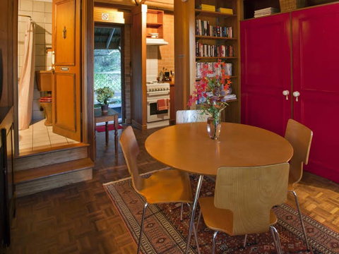 Cherrytree Cottage - Accommodation Nelson Bay 2