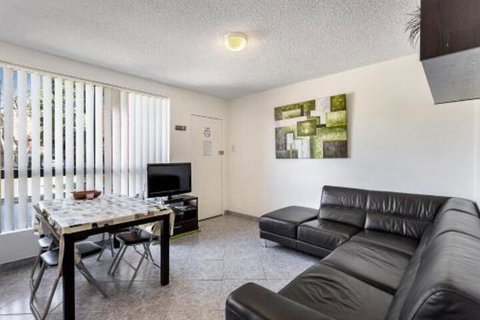 Sunset Court Unit 1 / 3 Resthaven Avenue - Accommodation Nelson Bay 7