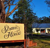 Straw House Farm B  B - Accommodation Nelson Bay