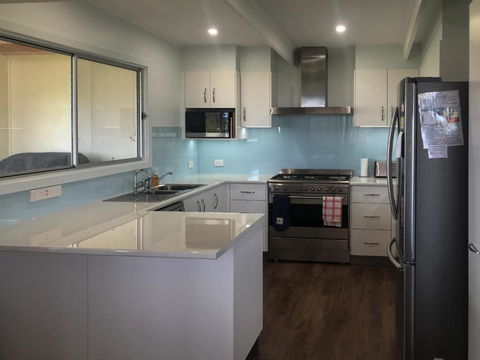 Longbeach House - Accommodation Nelson Bay 5