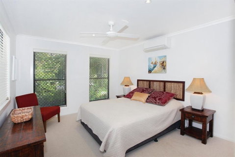 8 Springfield Avenue Pet Friendly Linen Included - Accommodation Nelson Bay 1