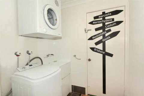 Unit 1 / 14 Tamarindus Street Marcoola Beach Pet Friendly 300 BOND Linen Supplied - Accommodation Nelson Bay 3