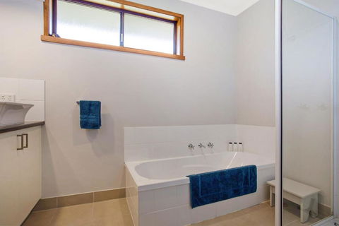 Refuge - Accommodation Nelson Bay 6