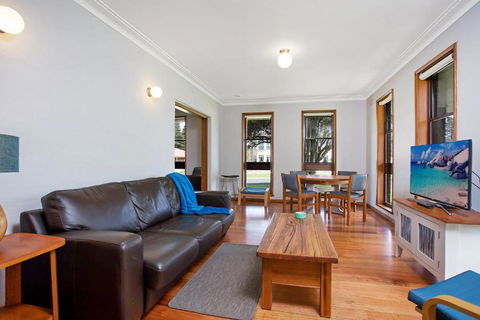 Refuge - Accommodation Nelson Bay 2