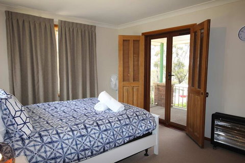 Highland View - Accommodation Nelson Bay 7