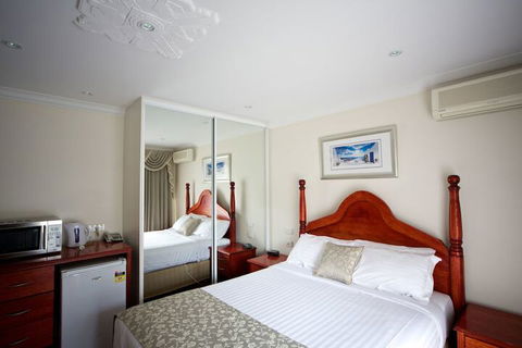 Sanctuary House Resort Motel - Accommodation Nelson Bay 6