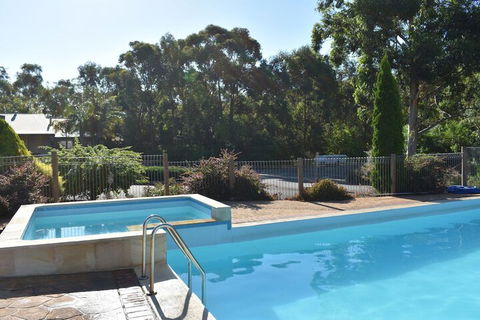 Sanctuary House Resort Motel - Accommodation Nelson Bay 1