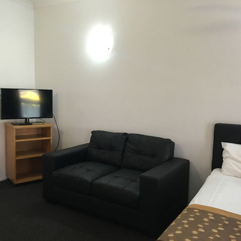 Footscray Motor Inn - Accommodation Nelson Bay 5