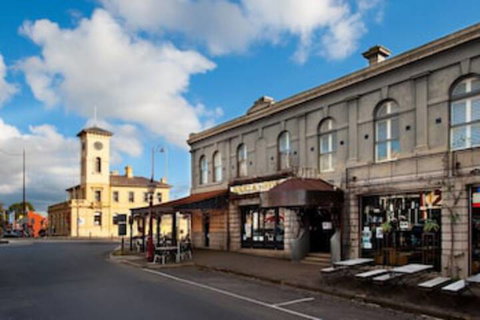 Hotel Frangos - Accommodation Nelson Bay 0