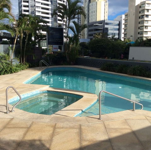 Pacific Resort Broadbeach - Accommodation Nelson Bay 3