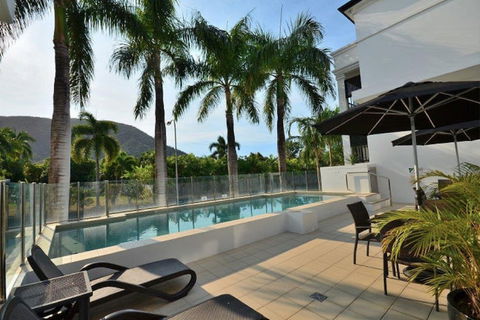 Elysium Apartments - Accommodation Nelson Bay 1