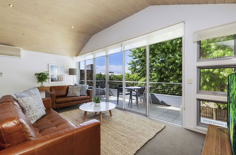 The Victoria - Accommodation Nelson Bay 5