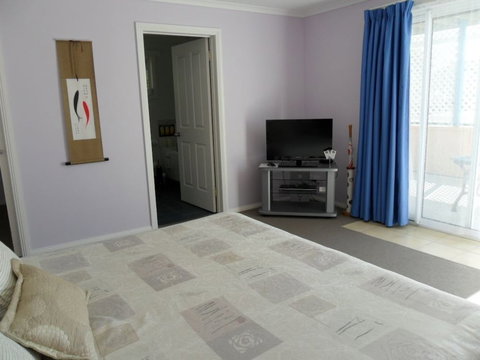 Freycinet Waters - Accommodation Nelson Bay 4