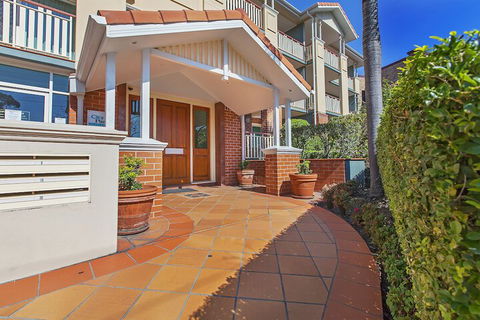 City Park Apartments - Accommodation Nelson Bay 2