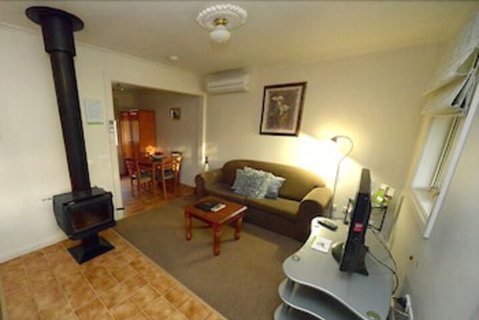 Riesling Trail & Clare Valley Cottages - Accommodation Nelson Bay 5