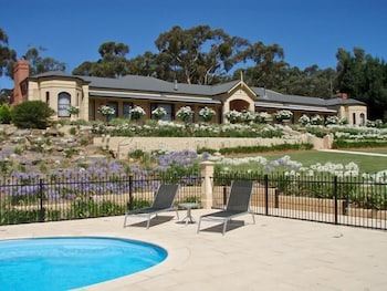 Brice Hill Country Lodge - Accommodation Nelson Bay 3