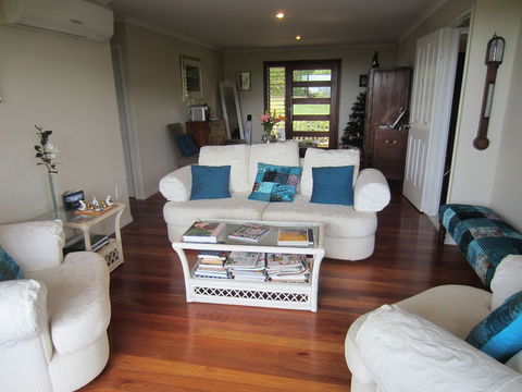 Eden Lodge - Accommodation Nelson Bay 3