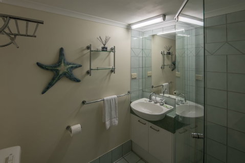 Centrepoint Holiday Apartments - Accommodation Nelson Bay 3