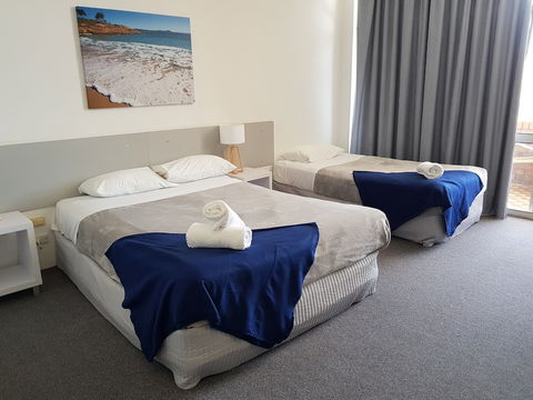 Seabreeze Beach Hotel - Accommodation Nelson Bay 5
