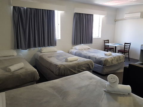 Seabreeze Beach Hotel - Accommodation Nelson Bay 1