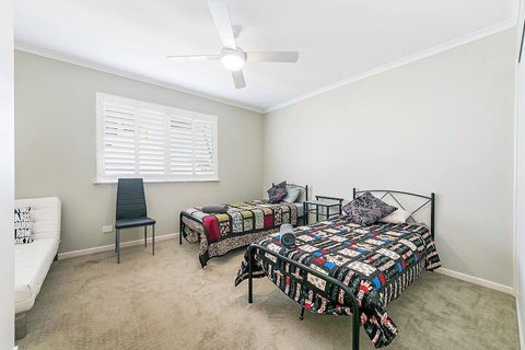 Redcliffe Peninsula Penthouse - Accommodation Nelson Bay 6