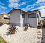 Bircoo Cottage Beach  Golf Getaway - Accommodation Nelson Bay