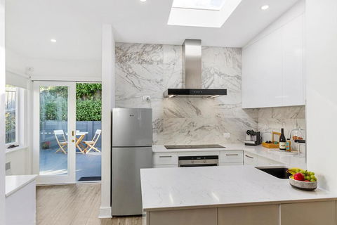 Colonial Hampdens C.1840 Luxury Georgian House - Accommodation Nelson Bay 6