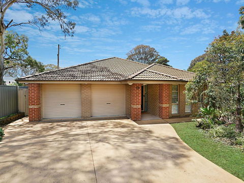 The Corso Gorokan - Accommodation Nelson Bay 2