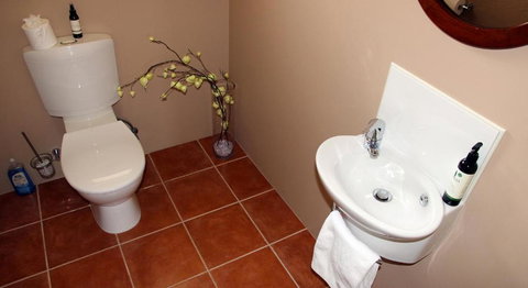 Ou+look BnB - Accommodation Nelson Bay 2