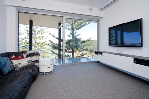 Spectacular Bilgola Beachhouse - Accommodation Nelson Bay 5