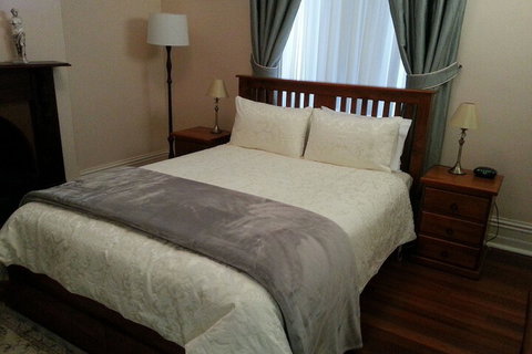 Burra Railway Station Bed & Breakfast - Accommodation Nelson Bay 3