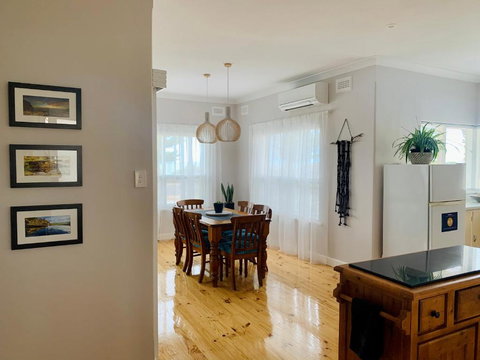 Jewel Of The South Beachfront Holiday Rental - Accommodation Nelson Bay 1