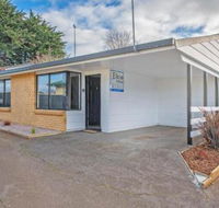 Elkie Villa 2 Bedroom Unit Burnie - Accommodation Nelson Bay