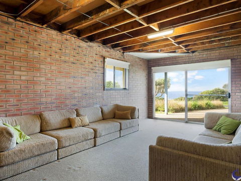 106 Ocean Parade Dalmeny - Accommodation Nelson Bay 3