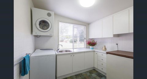 505 CONROD STRAIGHT MOUNT PANORAMA - Accommodation Nelson Bay 4