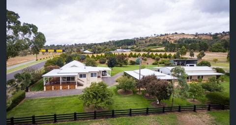 505 CONROD STRAIGHT MOUNT PANORAMA - Accommodation Nelson Bay 1