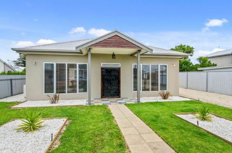 Zaahira House - Accommodation Nelson Bay 1