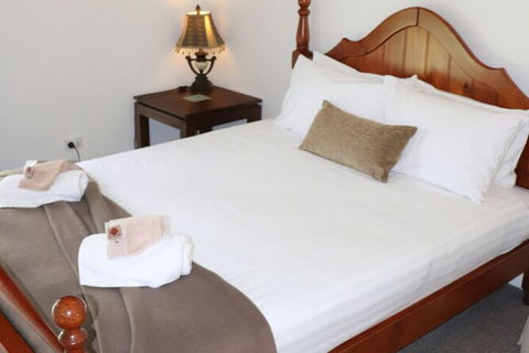 Mapleton Falls Farm House - Accommodation Nelson Bay 4