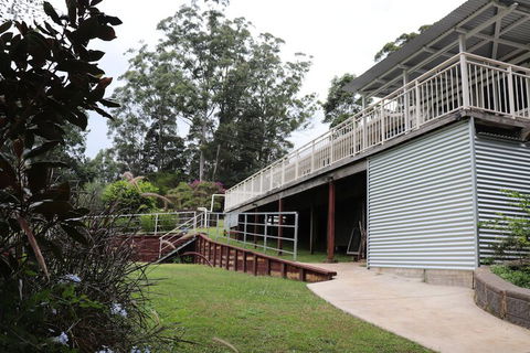 Mapleton Falls Farm House - Accommodation Nelson Bay 2