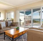 Mamorhomy beachfront spacious apartment - Nelson Bay Accommodation.com
