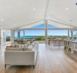 Dayz Dreamin pool gas fireplace  beachfront - Nelson Bay Accommodation.com