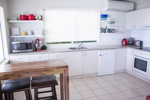 Beach Haven - Accommodation Nelson Bay 7