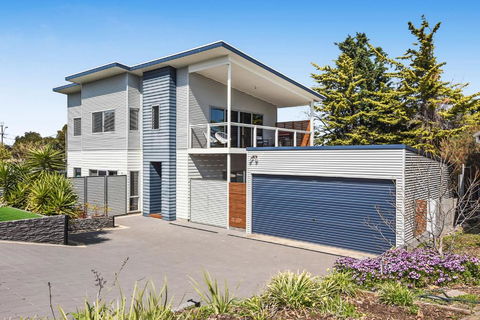 Moana Dreams - Accommodation Nelson Bay 7