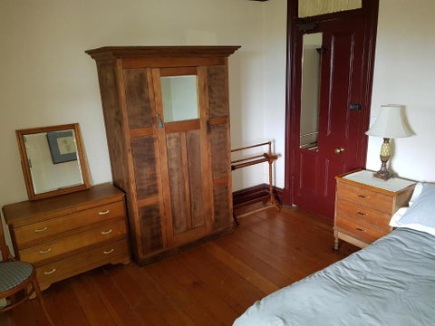 Holmhurst Guest House - Accommodation Nelson Bay 1