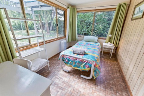 Kambera Pet Friendly Cottage On Raymond Island - Nelson Bay Accommodation.com 2