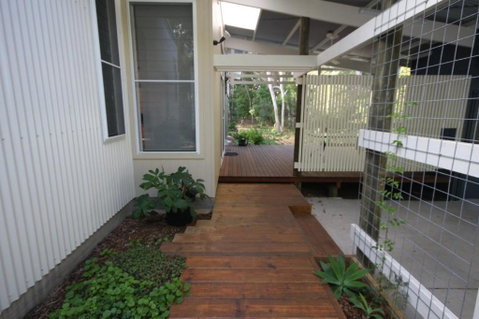 15 Belle Court Modern Architect Designed Open Plan Holiday Home With Outdoor Shower - Accommodation Nelson Bay 6