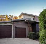 17 Naiad Court Modern open plan family home with covered outdoor area  double lock up garage - Accommodation Nelson Bay