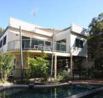 20 Orania Court Spacious home with swimming pool - Accommodation Nelson Bay